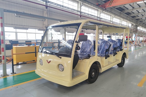 electric tourist car for sale in Dinis factory